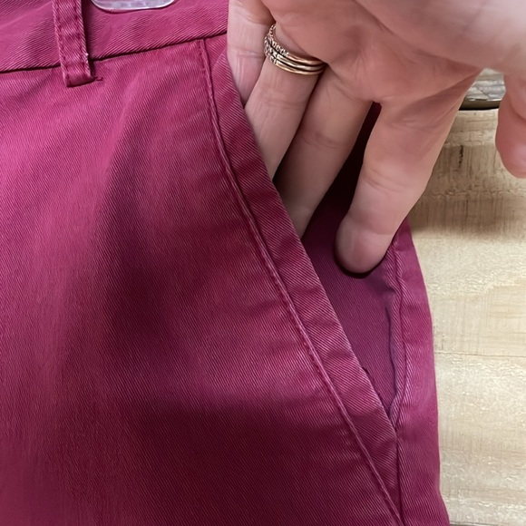 Loft size 6 Mauve Pink Color Mid-rise 6” Inseam The Riviera Shorts with Pockets - Picture 4 of 10